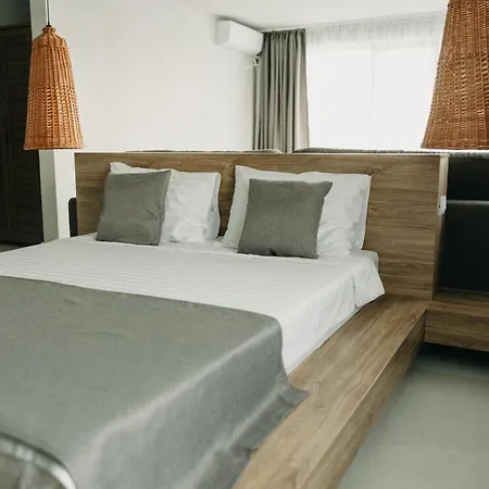 Luuma Guest house *