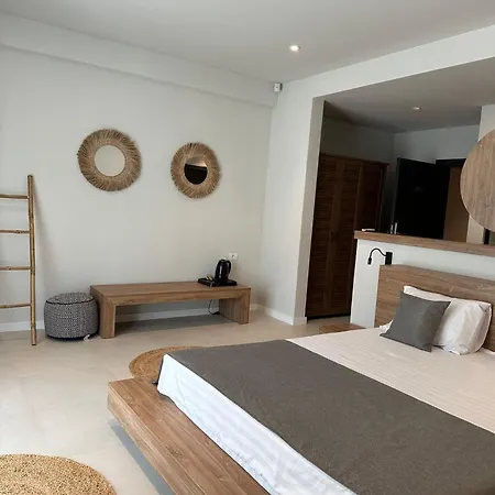 Luuma Guest house *
