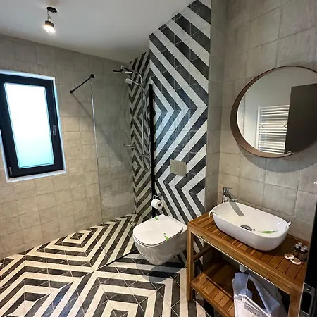 Luuma Guest house *