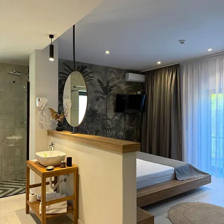 Luuma 4* Două Mai