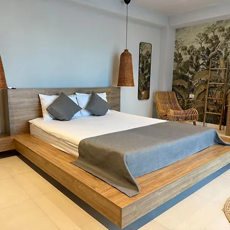 Luuma Guest house *