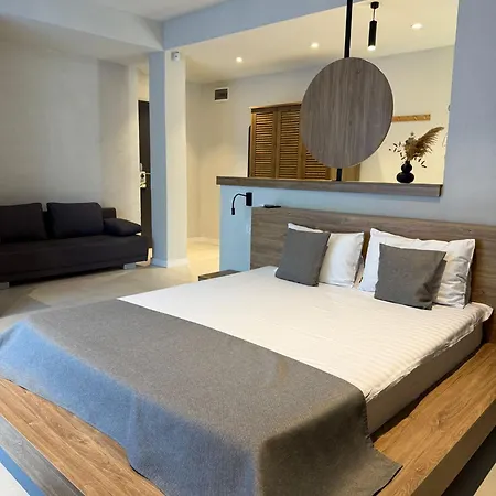 Luuma Guest house *